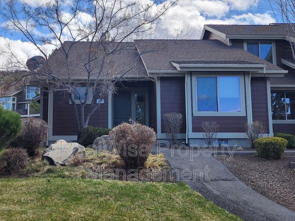 1445 Highland View Loop