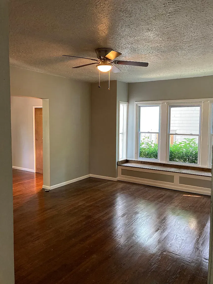 3 bed, 1575 sqft, $1,850 — Photo 2
