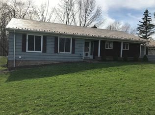 3220 Fox Hollow Dr, Pepper Pike, OH 44124