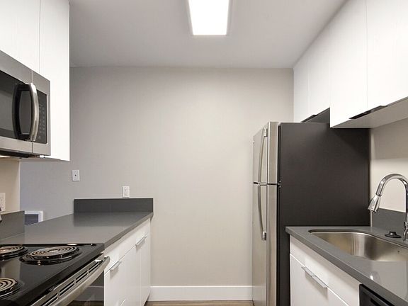 2nd image of 766 Edgewater Blvd APT 106