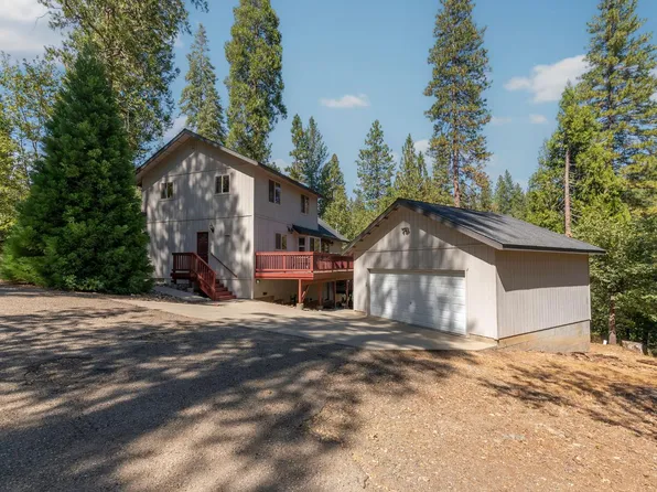 5035 Glen Echo Dr, Hathaway Pines, CA 95233