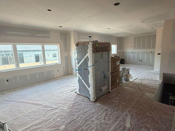 2nd image of 4687 Shale Cir