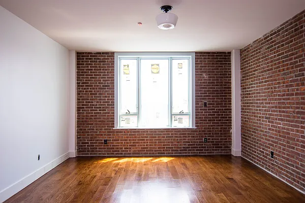 Rented by Nooklyn NYC LLC | media 83