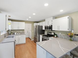 1283 NE Providence Dr, Bend, OR 97701