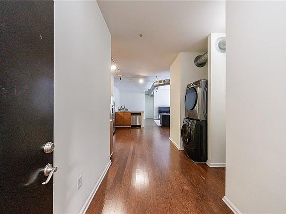 3rd image of 5300 Peachtree Rd Unit 1209