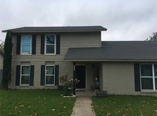 800 Lawnmont Dr, Round Rock, TX 78664
