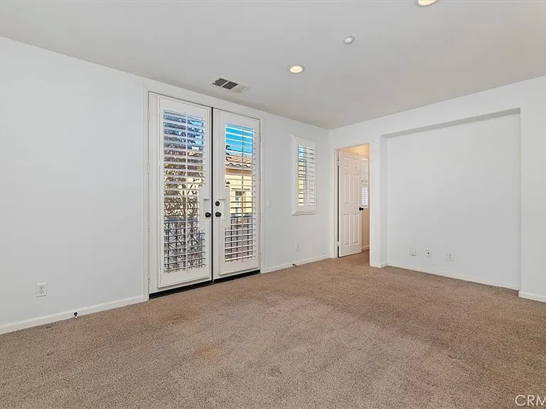 4433 Owens St — Photo 23