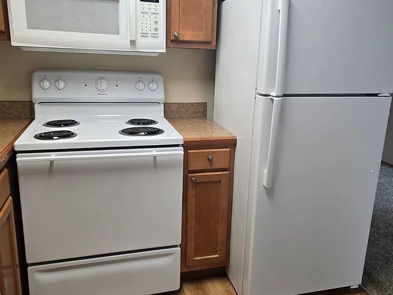 Latitude 44 Apartments — Photo 36