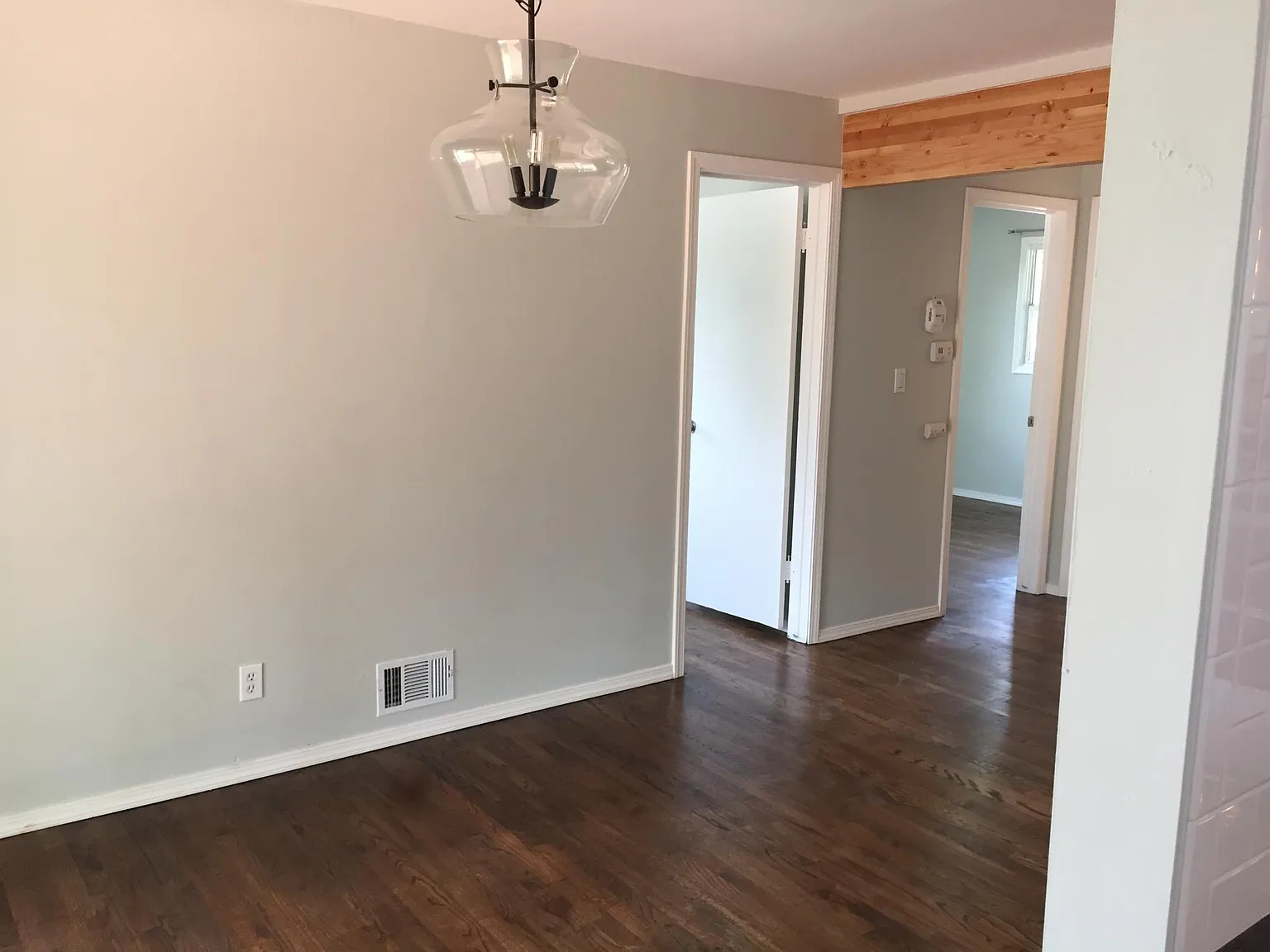 2123 E 11th Ave — Photo 2