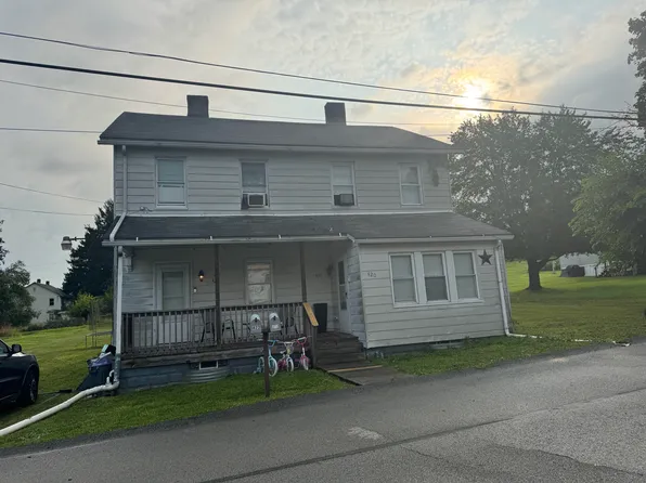 420 3rd St #420, Lemont Furnace, PA 15456