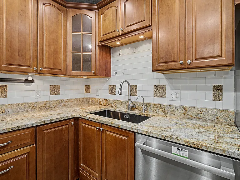 2205 Tampico Trl — Photo 17