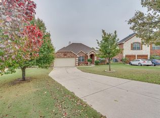 2723 Pinnacle Dr, Burleson, TX 76028