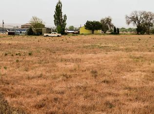 491 E Huntzinger Rd, Selah, WA 98942