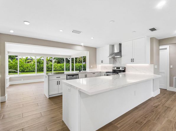 945 Westwind Dr, North Palm Beach