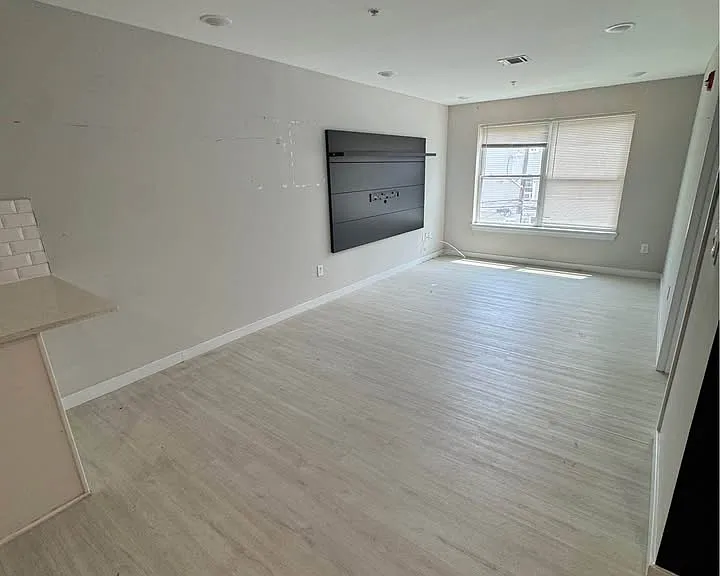 362 Hamilton Ave #304 — Photo 5