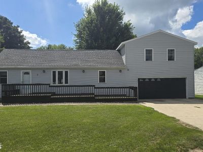 311 E Broadway, Leland, IA, 50453
