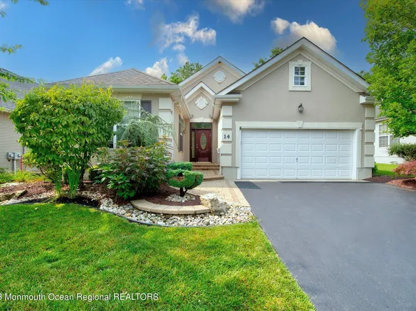 14 Arcaro Road, Manalapan, NJ 07726