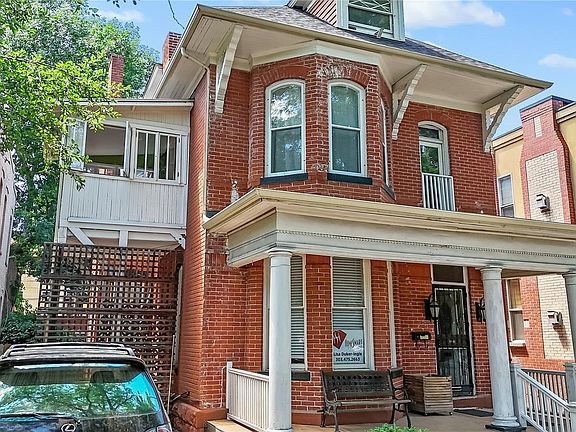 2nd image of 1643 N Humboldt St