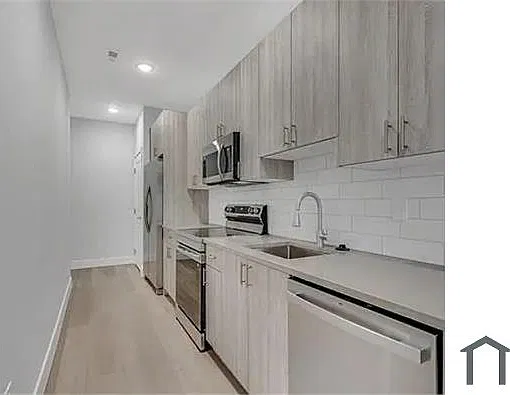 2 bed, 750 sqft, $1,700 — Photo 3