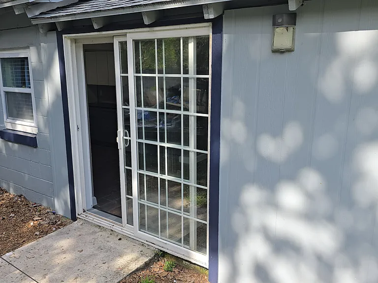 2607 NE 16th Ave — Photo 10