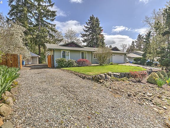 3rd image of 2401 SE 139th Ave