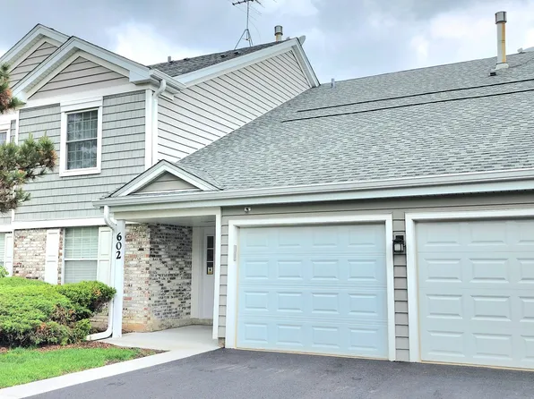 602 Berkley Ct Unit 2Z, Schaumburg, IL 60194