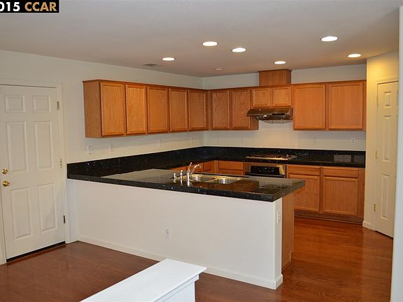 2nd image of 73 Xena Ct