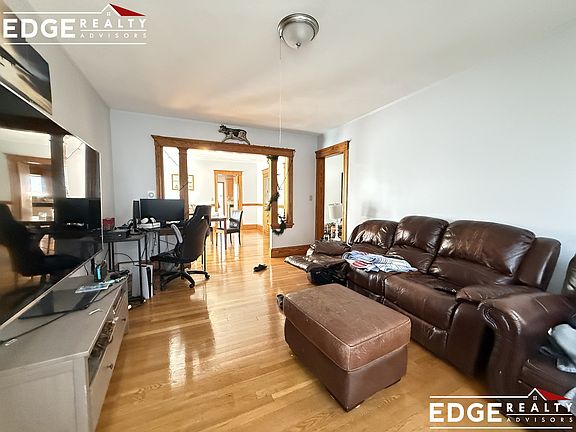 5th image of 494 Washington St #1