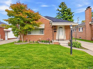 6952 Colonial St, Dearborn Heights, MI 48127