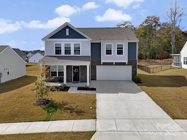 657 Mile Creek Rd, Edgemoor, SC 29712