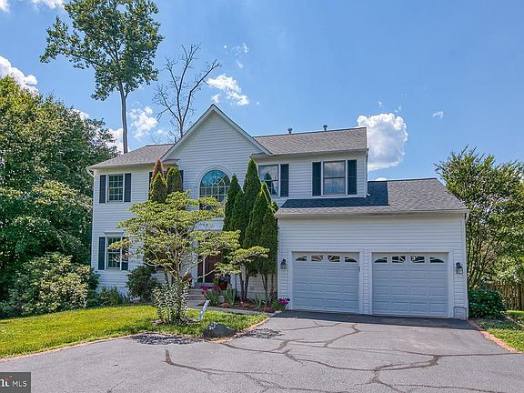 2nd image of 26 Neville Ct