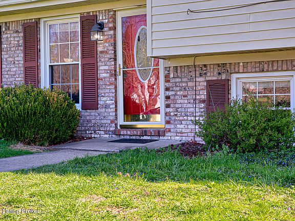 2nd image of 108 Gloria Dr