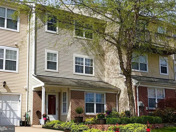 7994 Coachcrest Ct, Manassas, VA 20109