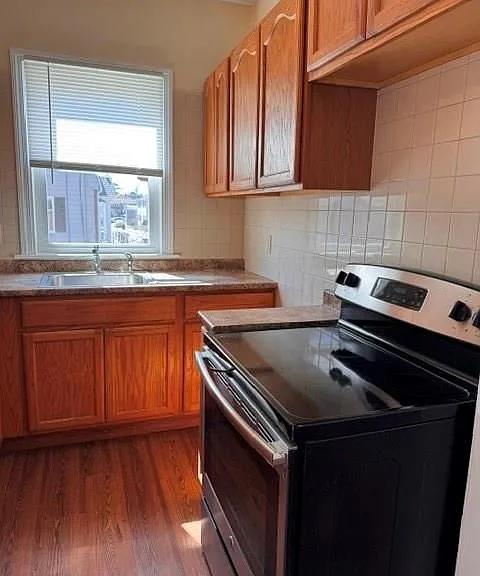 31 Potter St #1 — Photo 3