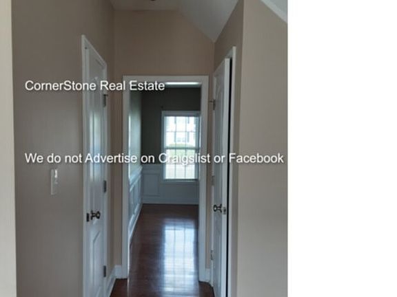 4th image of 190 Trenton Pl