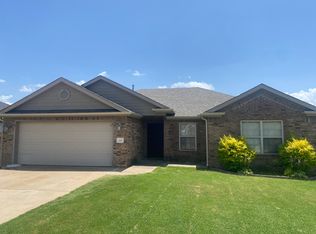 434 E McCann Rd, Rogers, AR 72758