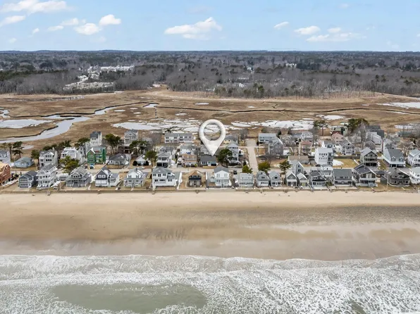 328 Ocean Avenue, Wells, ME 04090