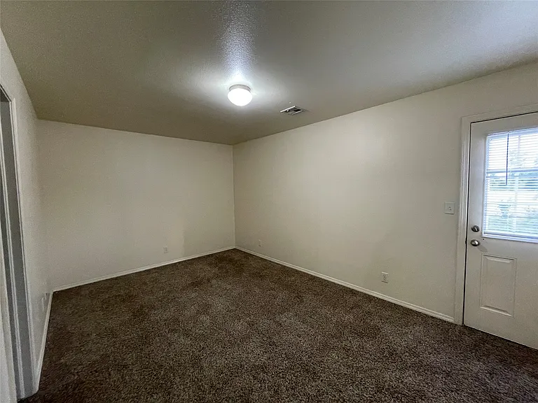 3518 E Hudson St — Photo 10