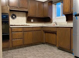 21-32 43rd St #3, Astoria, NY 11105