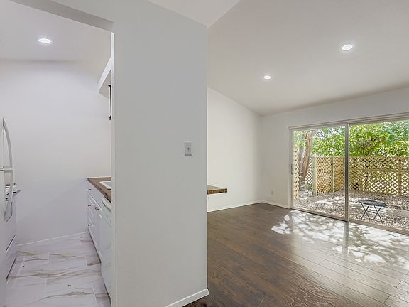 2nd image of 1305 Hollow Creek Dr #3
