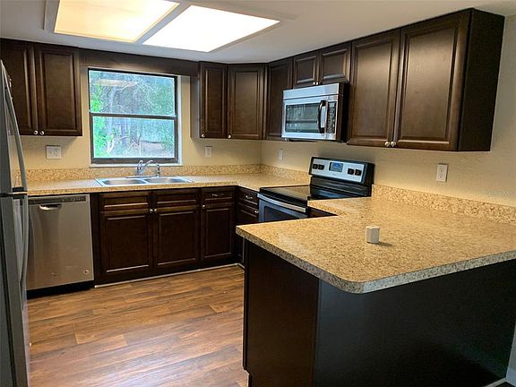 4th image of 6620 W Constitution Ln
