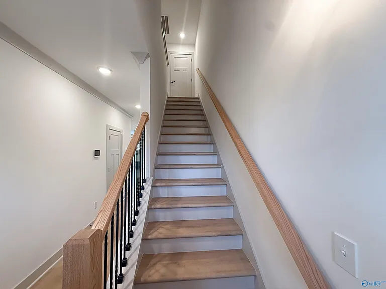 18 Whispering Oaks — Photo 6