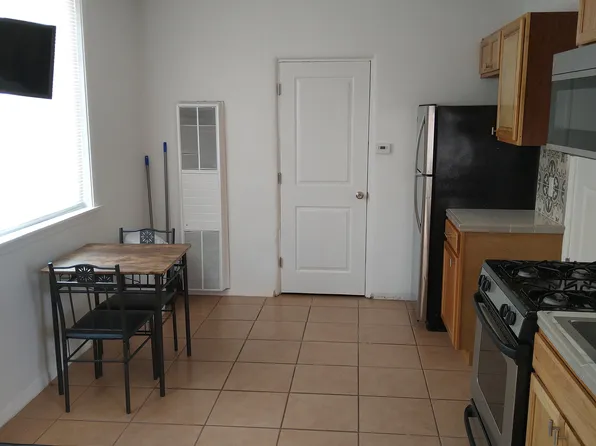 (undisclosed Address), Albuquerque, NM 87106