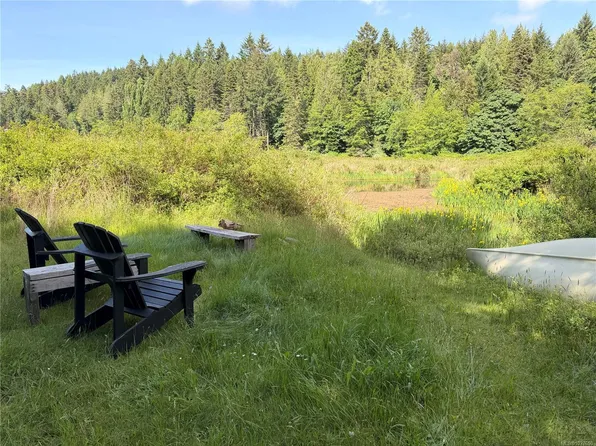 220 Sea Meadow Dr, Nanaimo, BC V0R 1X2