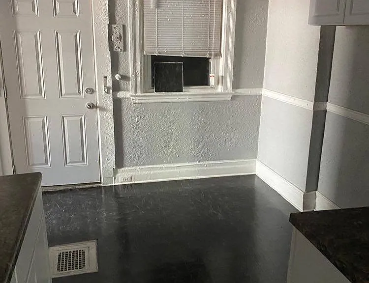 3176 Canton St #4 — Photo 4
