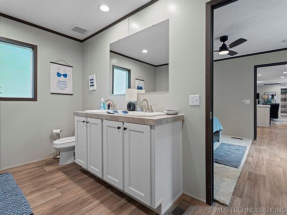 5th image of 31314 Wildwood Cir