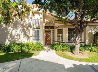 422 Country Club Dr APT C, Simi Valley, CA 93065