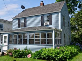 29 New Britain Rd, Old Lyme, CT 06371
