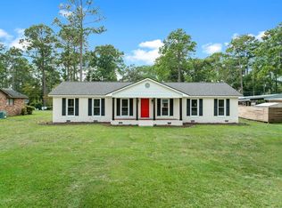 1706 Dawson Rd, Albany, GA 31707