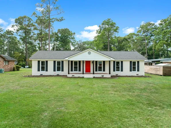 1706 Dawson Rd, Albany, GA 31707